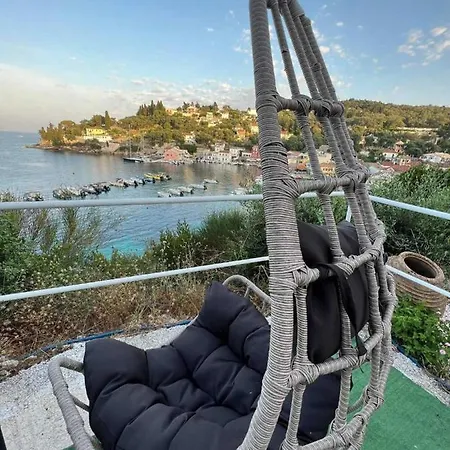 Spyros Aronis Apartamento