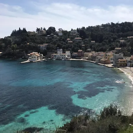 Spyros Aronis * Longos (Paxos)